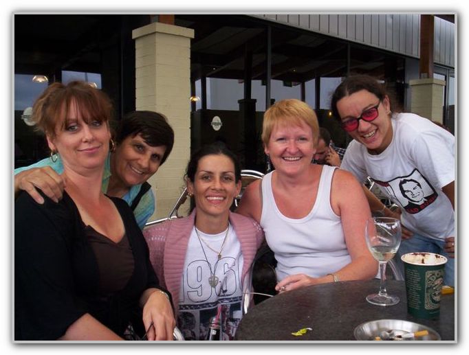 SJ Mum LJ Karen and MJ at Airport Feb 17th 2007